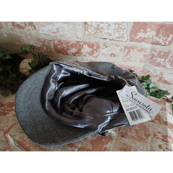 Sarasota Accessories Wool/Ble Sequin Bow Grady Cap - Picture 7 of 16